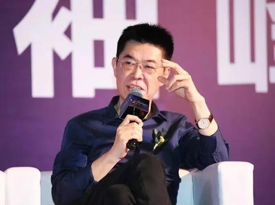 知名影视公司高管相继离职，影视行业的未来将何去何从？