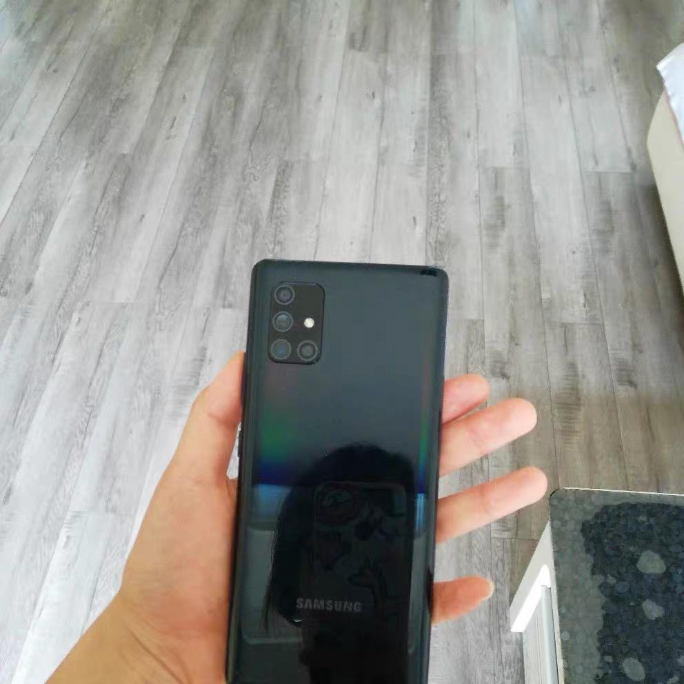 苹果势将超越三星 重夺全球最大智能手机制造商桂冠 苹果势将超越三星 重夺全球最大智能手机制造商桂冠