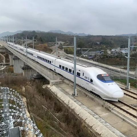长沙市和上海哪个强