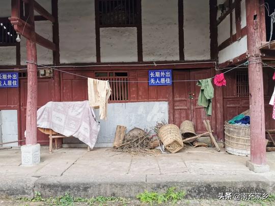四川南充：农村120多年的院子，当年很热闹，现状让人惋惜