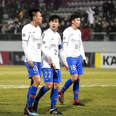 室内足球运动员庆祝射门的长尾关键词有哪些