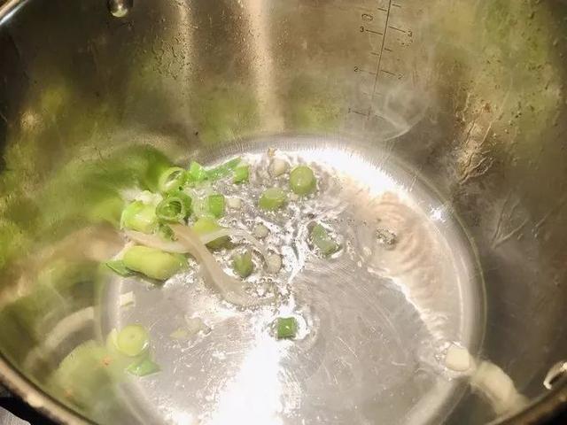 抖音评论番茄炒蛋第一个字是什么意思