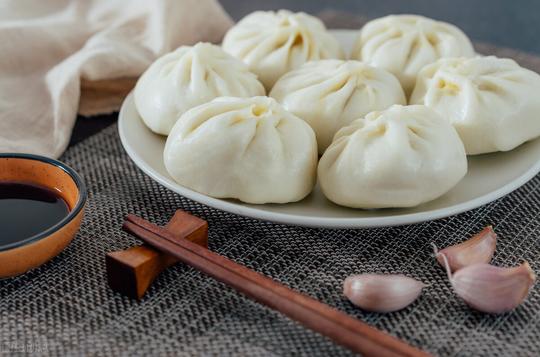 北京男人开包子铺，利用一分钱包子，年赚300万，套路教给你