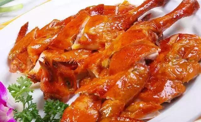 洛阳旅行吃什么美食（洛阳有啥好吃的呢）