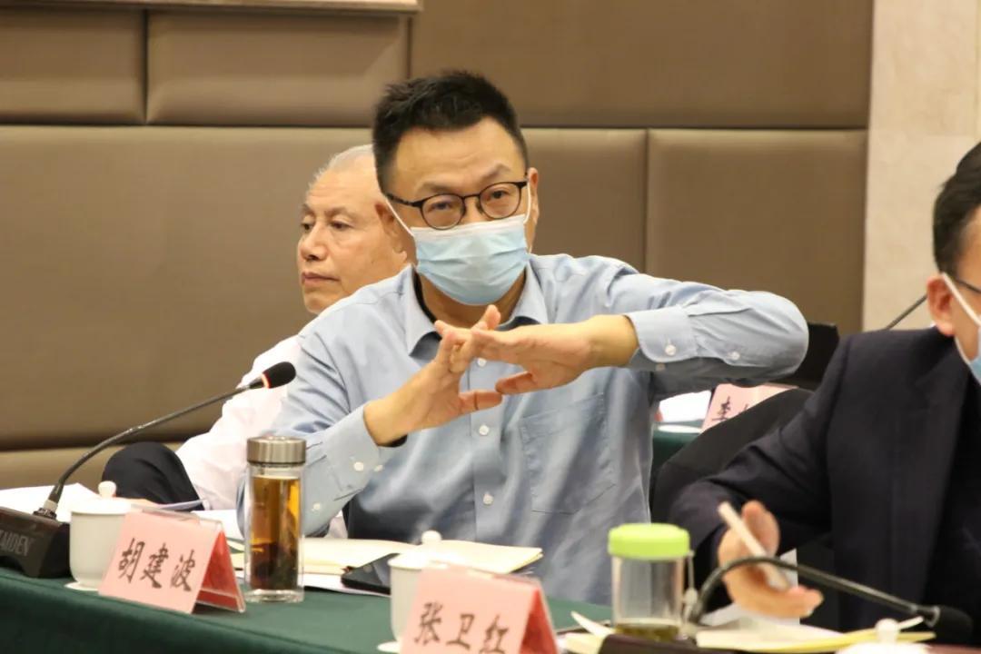 纺织导报论文参考文献自动生成优衣库代工厂