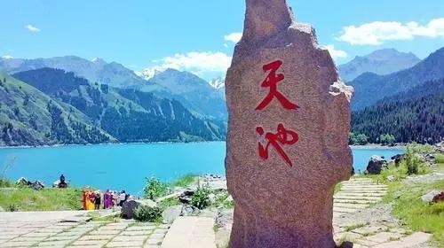 新疆旅游景点排行榜前十名
