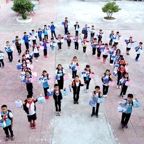 赣州市校服价格明细的长尾关键词有什么