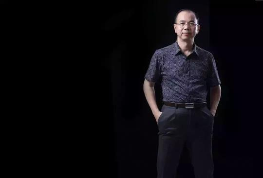 曾三次创业失败流浪躲债，身上只有两毛钱，如今门店6000家