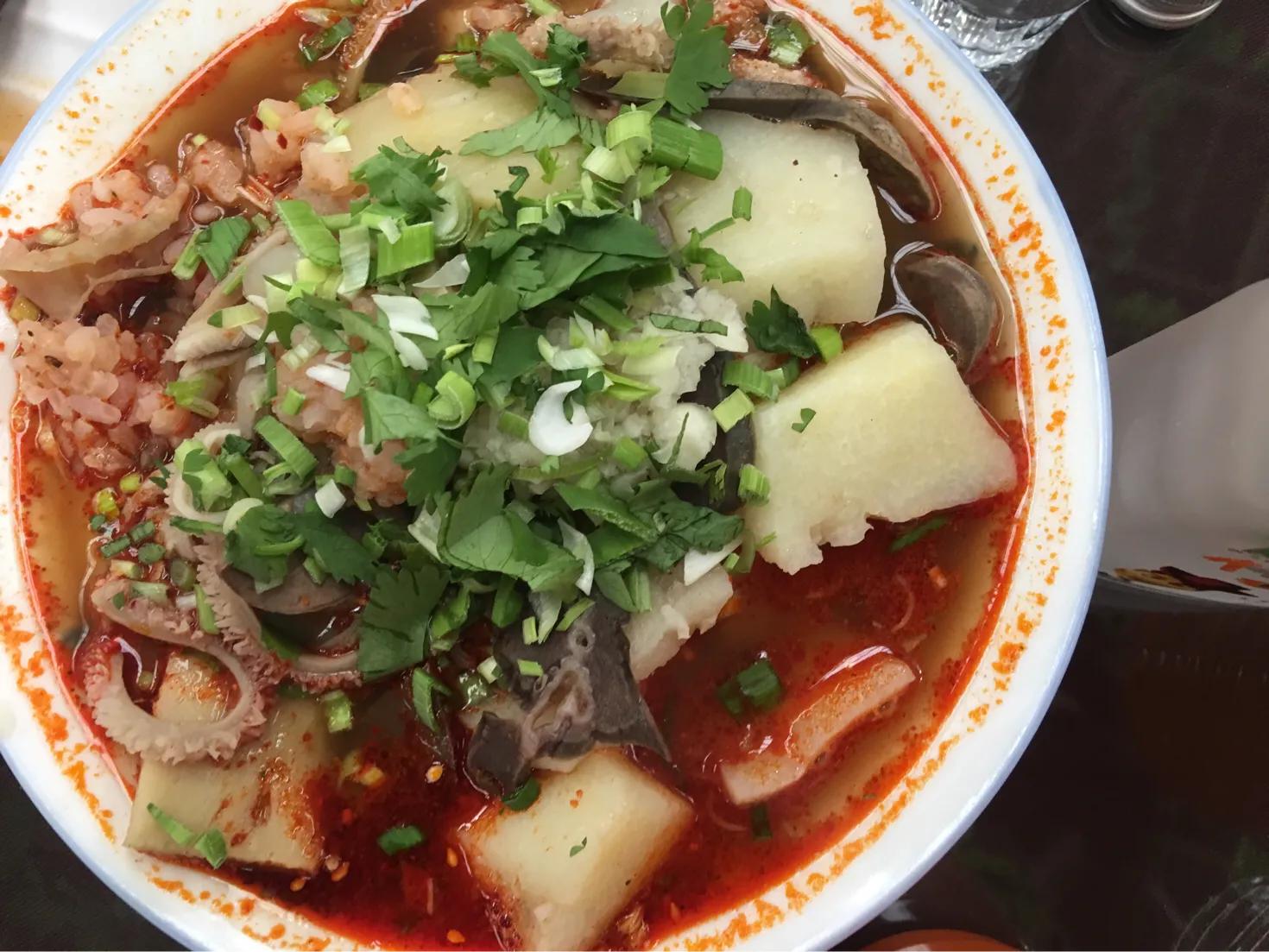 宝宝眼里什么都是美食（去陕西咸阳袁家村必吃的十大美食有哪些）