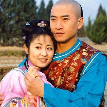 今天的武汉超市都在抢购大米和油吗？