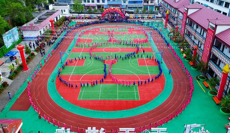 龙宝宝姓梁怎么起名好(现代社会还有人看过吗)