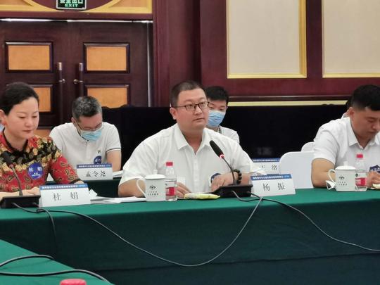 海外留学生石家庄就业创业座谈会现场，参会国际型企业发布岗位需求