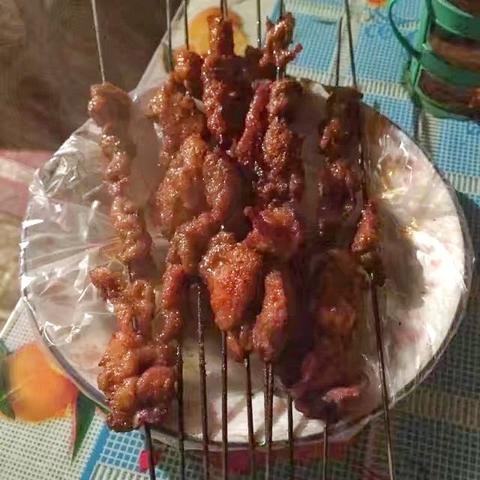 兰州最好吃的烤羊肉在什么地方?手抓呢？
