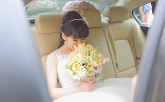 妻子怀孕农村母亲却寄来桂圆，妻子非常气愤，偷偷打开后我愣住了