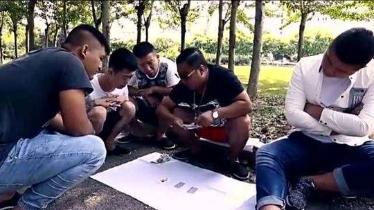 那些年坑过我们的八大街头骗术，你肯定被最后一个坑过！