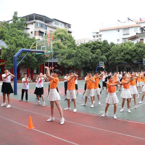 桂林中考体育必考哪些项目？