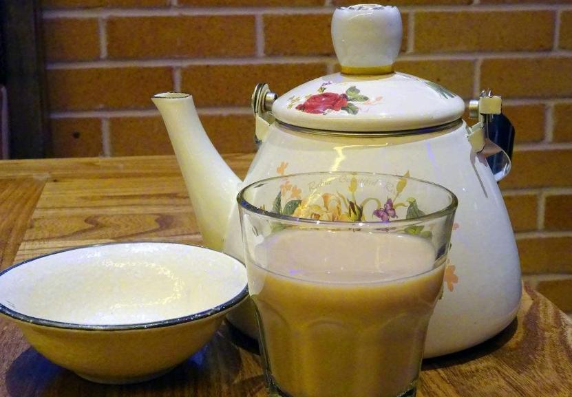 港式奶茶炼乳自制配方视频(康师傅经典阿萨姆奶茶制作方法)
