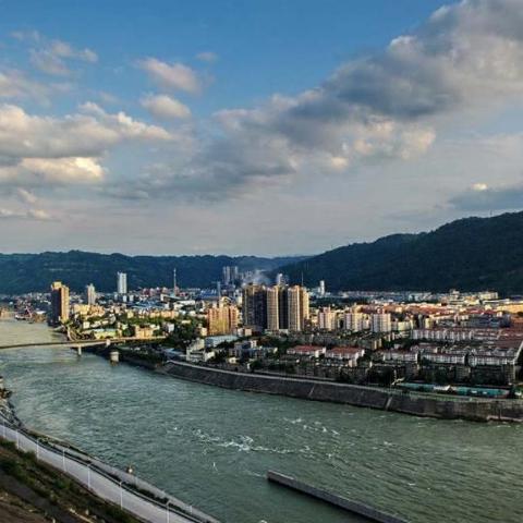 昆明市到水富多少公里