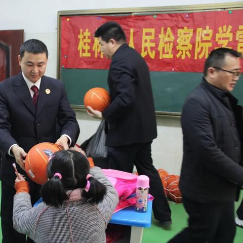 桂林书包促销台相关长尾关键词有哪些