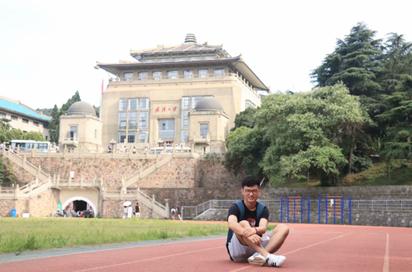 围观，武大物理学院全寝名校直博，学霸看了羡慕，学渣看了崇拜