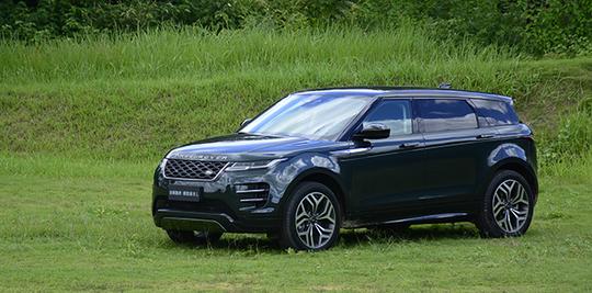 全系标配2.0t，加长160mm轴距后全面进化，试驾全新路虎揽胜极光l