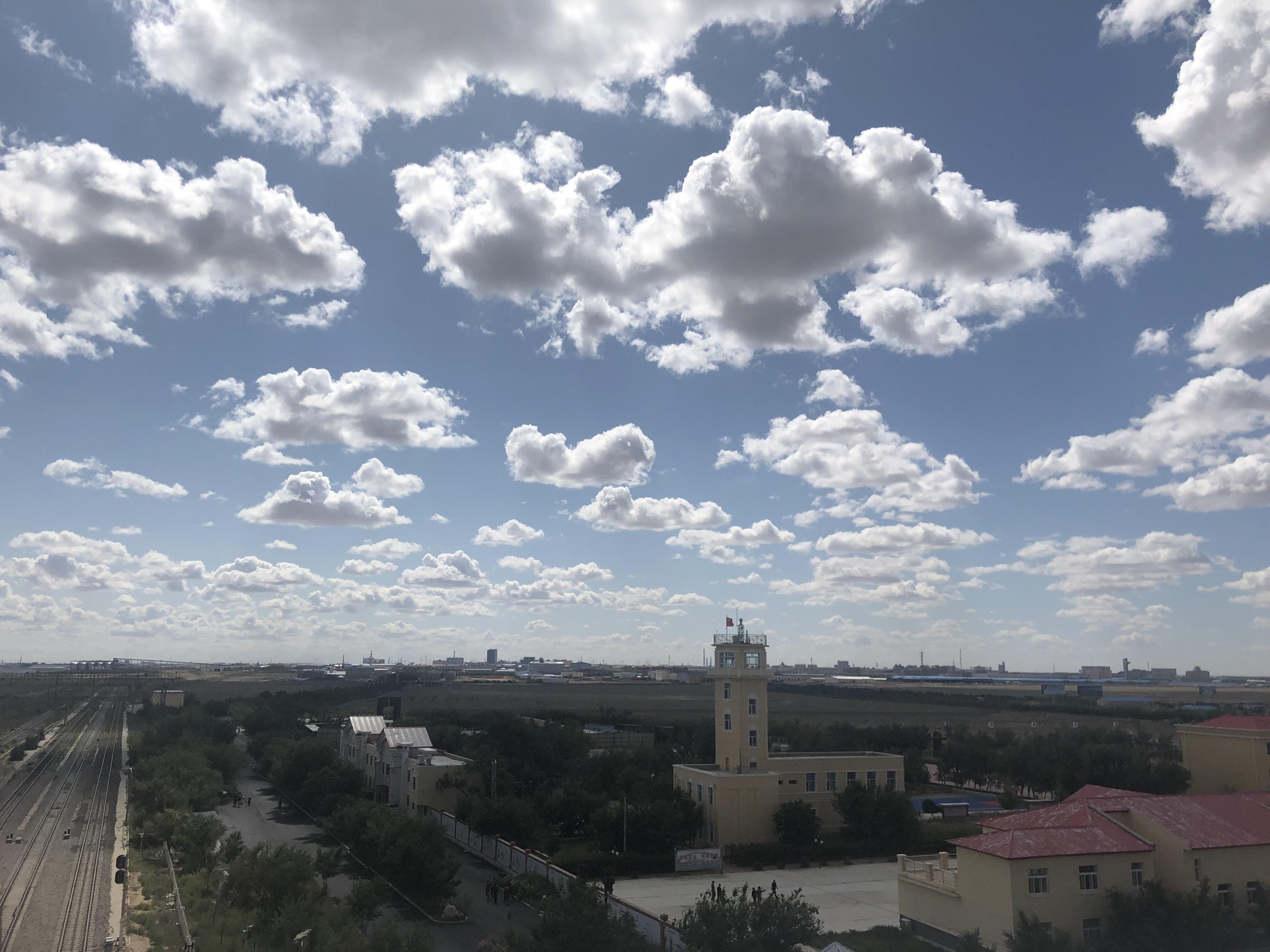 内蒙古二连浩特
 （内蒙古二连浩特市属于哪个市）