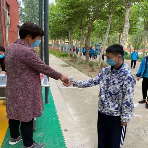 菏泽市十点后哪里吃饭