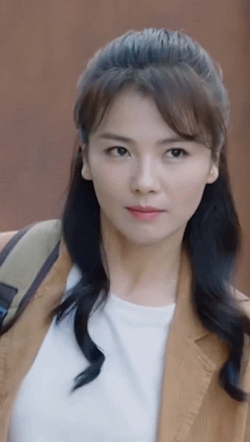 刘涛新剧即将来袭，开启了揪心的女性创业之路，惨遭职场“骚扰”