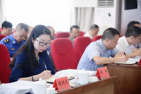 市城管委召开“不忘初心、牢记使命”主题教育领导小组第四次（扩大）会议暨主题教育调查研究成果交流会！