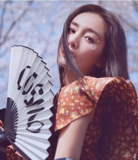杨幂日本拍写真，看到她的穿衣风格，网友：终于相信男人的审美了