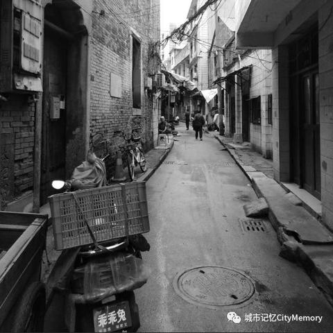 成都市井巷巷火锅优惠的长尾关键词有哪些