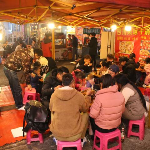 昆明市夜市卖衣服在哪里