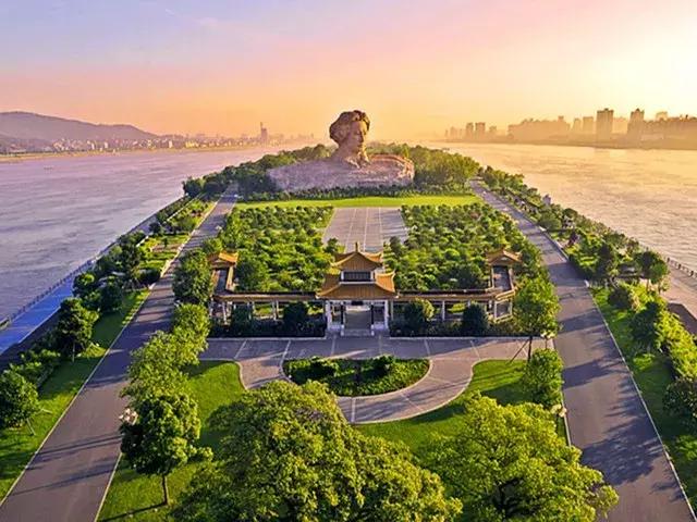 西安有什么美食美景（西安五大名小吃排名）