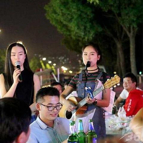 重庆大学城饰品批发的长尾关键词有什么