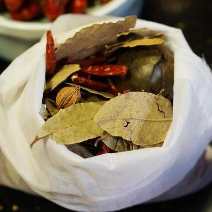 长沙适合聚餐的酒馆相关长尾关键词有哪些