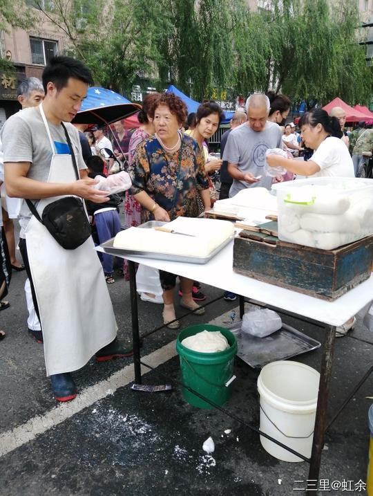 吉林市德胜路早市这家豆腐销售的就比别人家多，为啥？