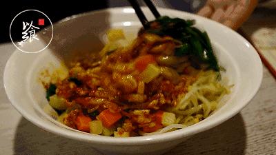 西安美食是什么面（西安哪家油泼面好吃）