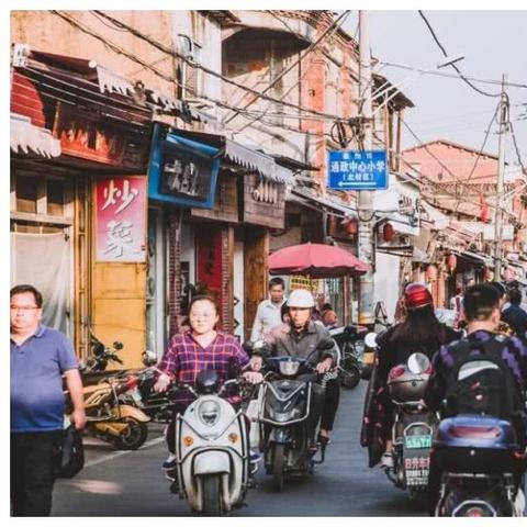 厦门最繁华的地方是哪里的相关长尾关键词有哪些