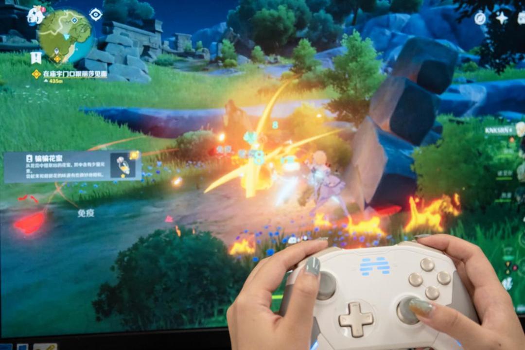 手游原神怎么调手柄操作(原神手机用手柄玩怎么样)