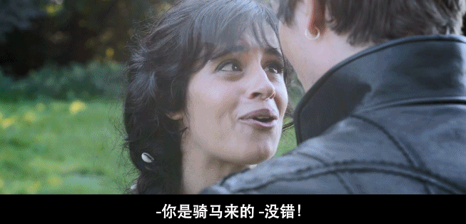 新版《灰姑娘》又魔改，灰姑娘成女裁缝，为做衣服放弃嫁入皇室