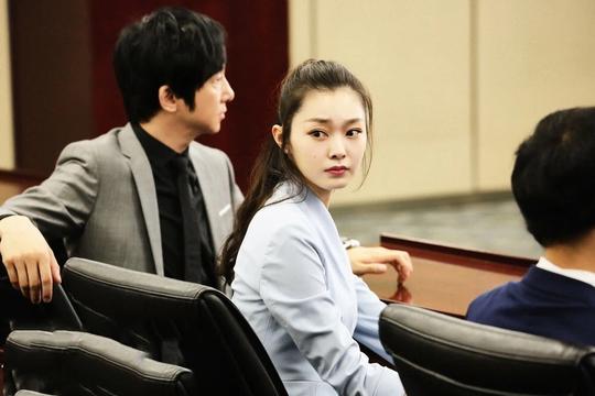 《创业时代》学习angelababy那蓝的职场穿搭精髓