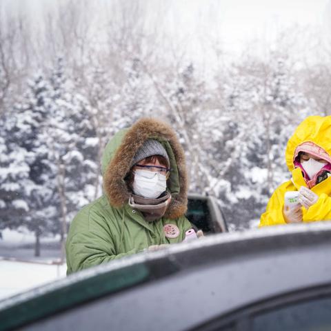 哈尔滨机场雪中降落图相关长尾关键词有哪些