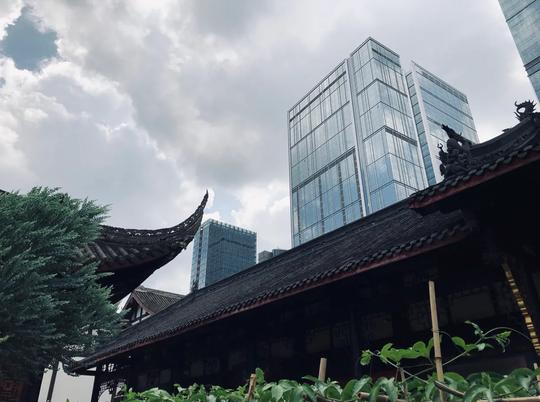 成都最潮古寺拥有电子功德箱曾被唐玄宗赐名被称震旦第一丛林