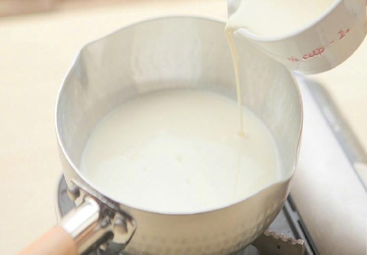 没有淡奶油怎么做抹茶奶油(抹茶天使蛋糕卷做法)