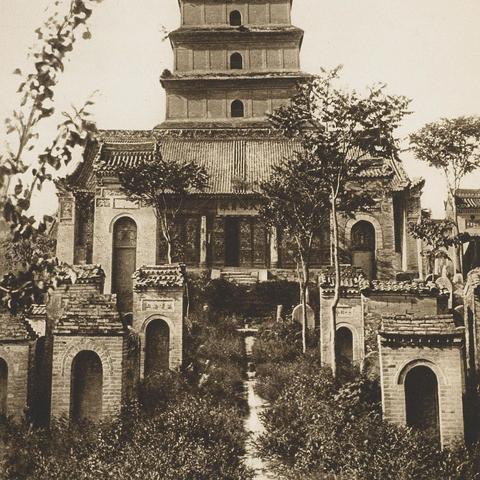 西安市9座车可以走公交专用道吗？