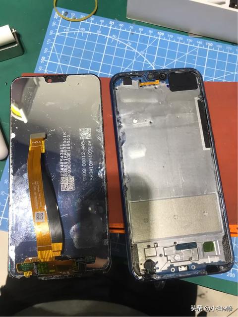 怎么判断手机是外屏碎了还是内屏碎了