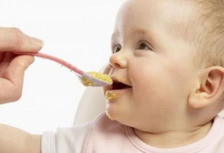 宝宝添加辅食的真正时间 宝宝添加辅食的真正时间
