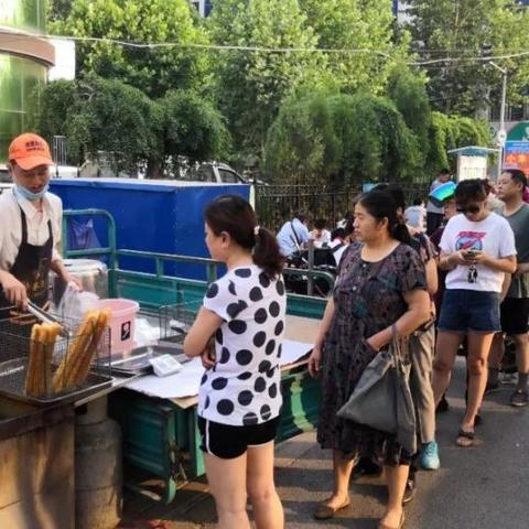 济南市市区有多少初中生