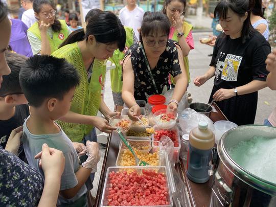 “冰粉达人”高新区东寺社区就业创业培训服务激发居民参与活力
