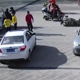 杭州望江隧道可以走电动车吗？